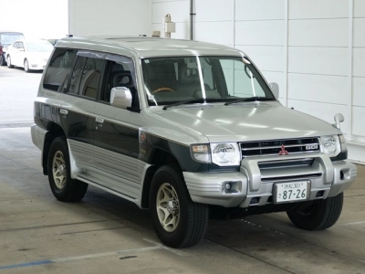 MITSUBISHI PAJERO