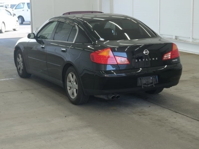 NISSAN SKYLINE