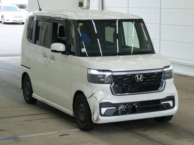 HONDA N BOX CUSTOM
