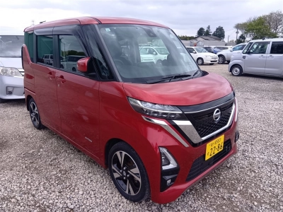 NISSAN ROOX