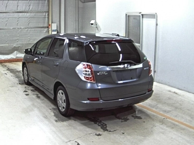 HONDA FIT SHUTTLE HYBRID