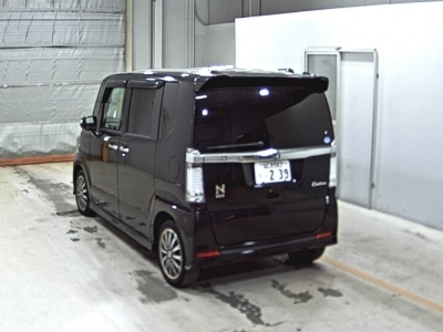 HONDA N BOX CUSTOM
