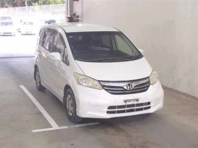 HONDA FREED