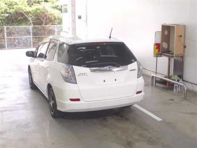 HONDA FIT SHUTTLE