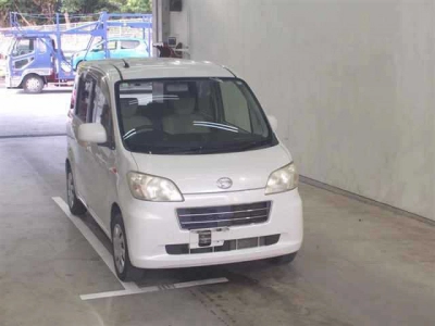 DAIHATSU TANTO EXE