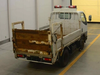 MITSUBISHI CANTER