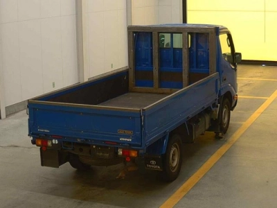 TOYOTA DYNA