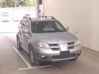 MITSUBISHI AIRTREK