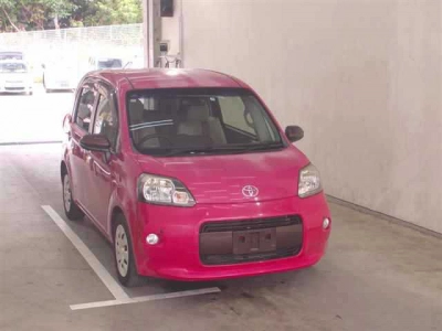TOYOTA PORTE