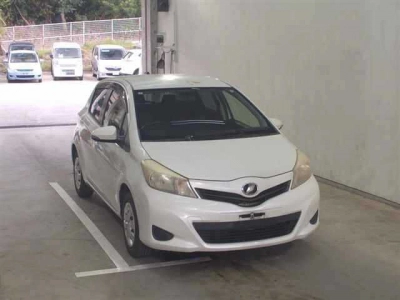 TOYOTA VITZ