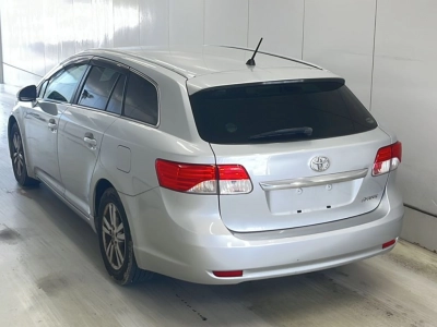 TOYOTA AVENSIS WAGON
