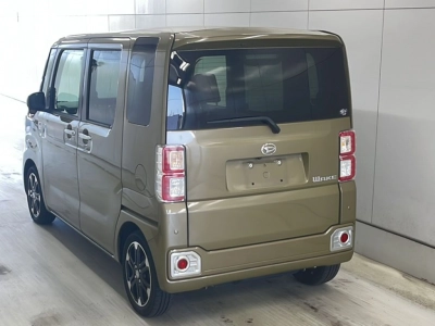 DAIHATSU WAKE
