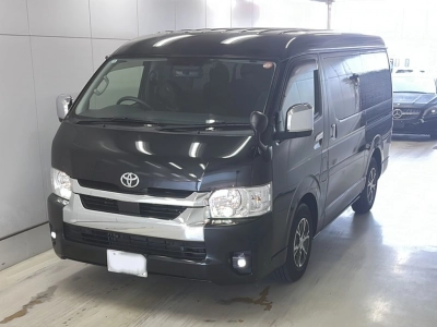 TOYOTA HIACE WAGON