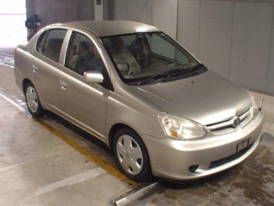 TOYOTA PLATZ
