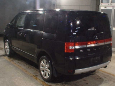 MITSUBISHI DELICA D:5