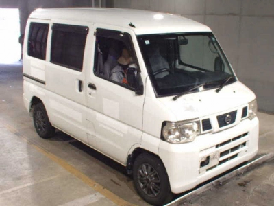 NISSAN NV100 CLIPPER