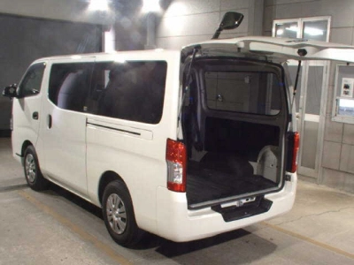 NISSAN NV350 CARAVAN
