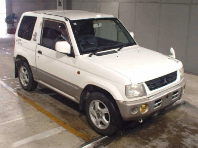 MITSUBISHI PAJERO MINI