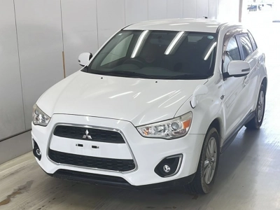 MITSUBISHI RVR