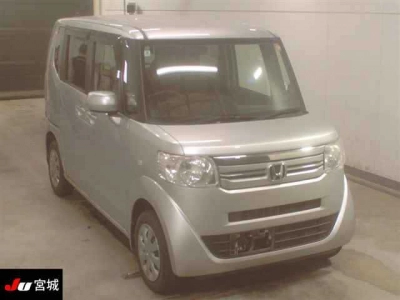 HONDA N BOX +