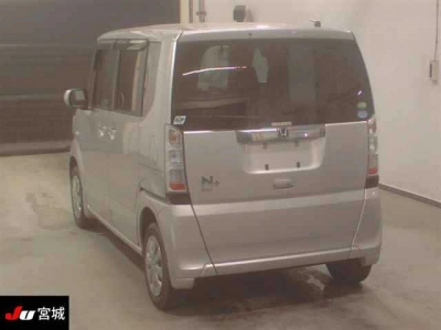HONDA N BOX +