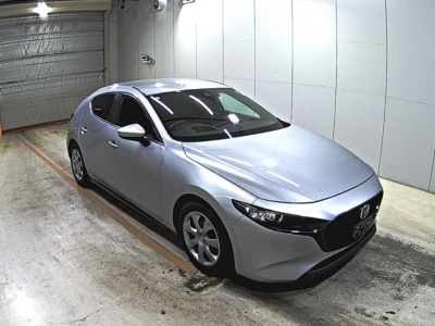 MAZDA MAZDA3 FASTBACK