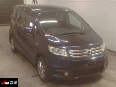 HONDA FREED SPIKE