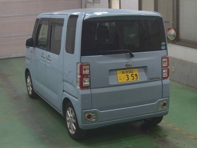 DAIHATSU WAKE