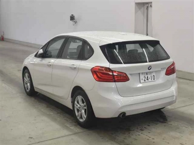 BMW 2 SERIES