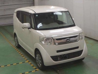 HONDA N-BOX SLASH