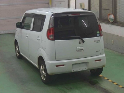 SUZUKI MRWAGON