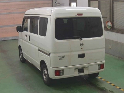 NISSAN NV100 CLIPPER