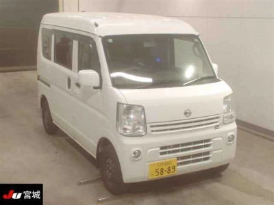 NISSAN NV100 CLIPPER