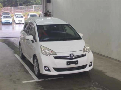 TOYOTA RACTIS