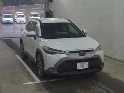 TOYOTA COROLLA CROSS