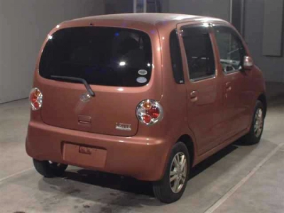 DAIHATSU MOVE LATTE