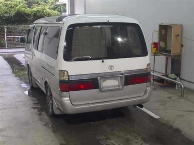 TOYOTA HIACE WAGON