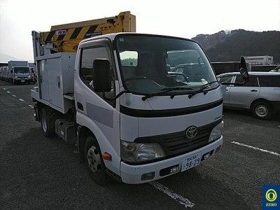 TOYOTA DYNA TRUCK