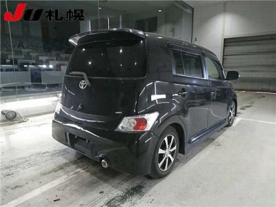 TOYOTA BB