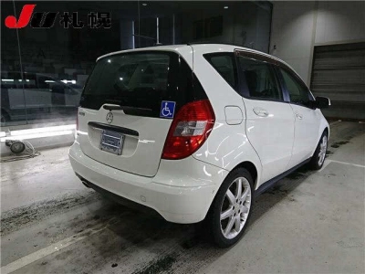 MERCEDES BENZ A CLASS