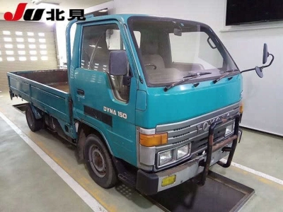 TOYOTA DYNA