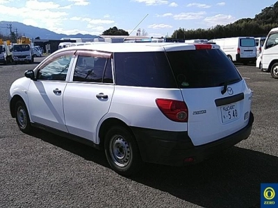MAZDA FAMILIA VAN