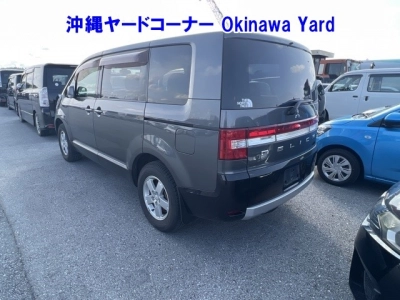 MITSUBISHI DELICA D:5