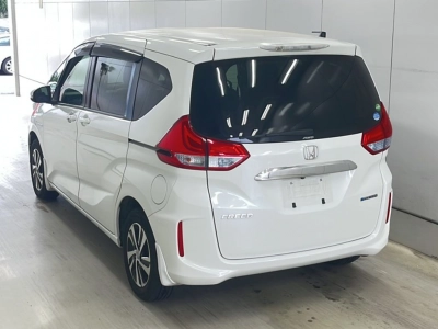 HONDA FREED HYBRID