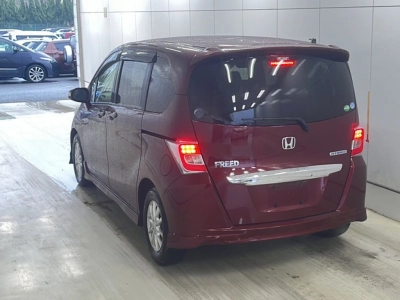 HONDA FREED HYBRID