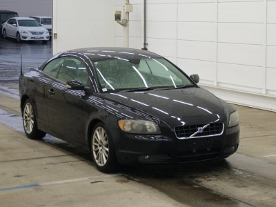 VOLVO C70