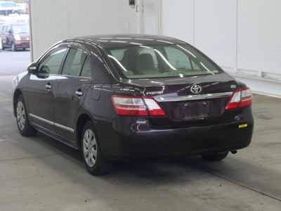 TOYOTA PREMIO