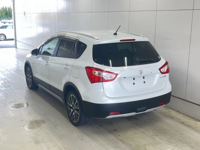 SUZUKI SX4 S-CROSS
