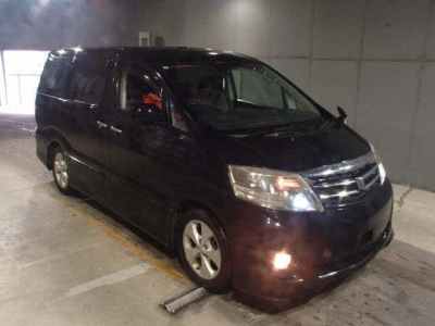 TOYOTA ALPHARD V