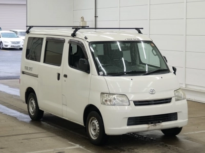 TOYOTA TOWN ACE